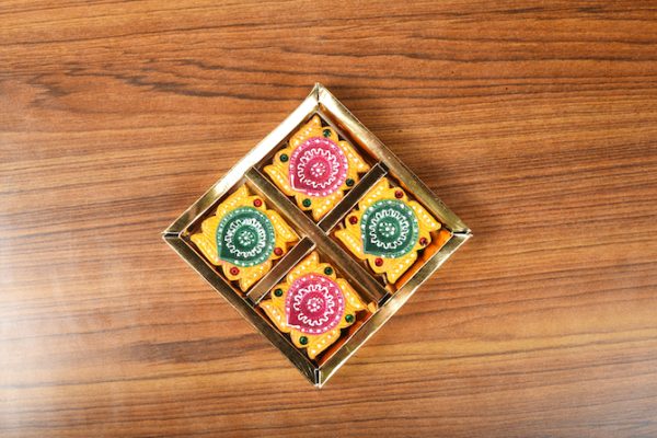દિયા અને ધૂપબતી - Image 2
